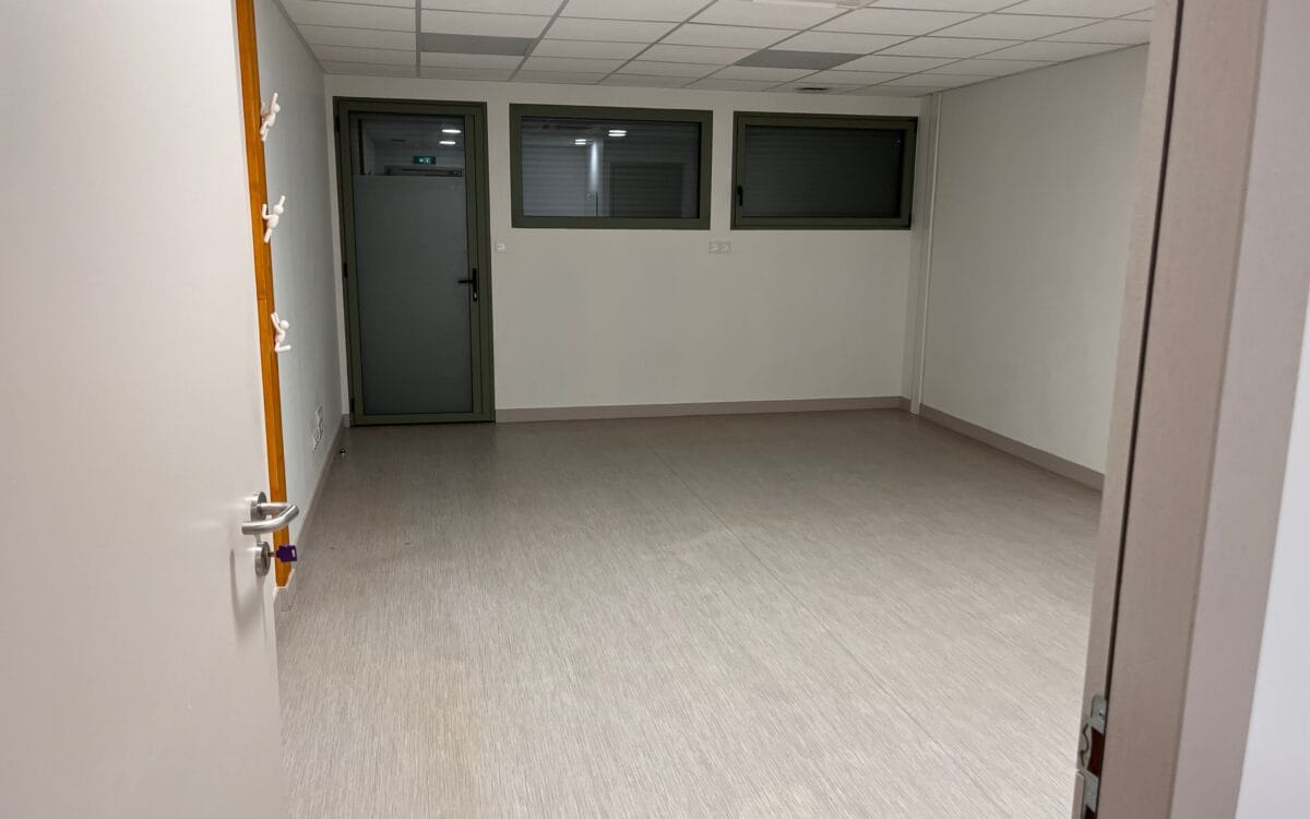 Local pour professionnel de santé Saint Claude de Diray